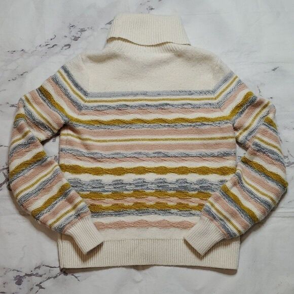 Lilla P Full Sleeve Textured Turtleneck Sweater - Picture 5 of 5